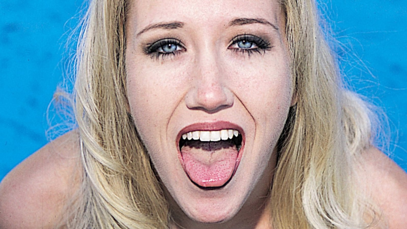 Scene 4: Down the Hatch