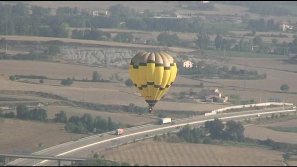 private sexy diana gold in a scenic hot air balloon ride while getting a dp