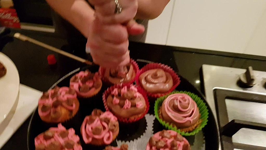 just making cupcakes on my day off e29da4 bad bardot club 1080p 720p 480p 240p