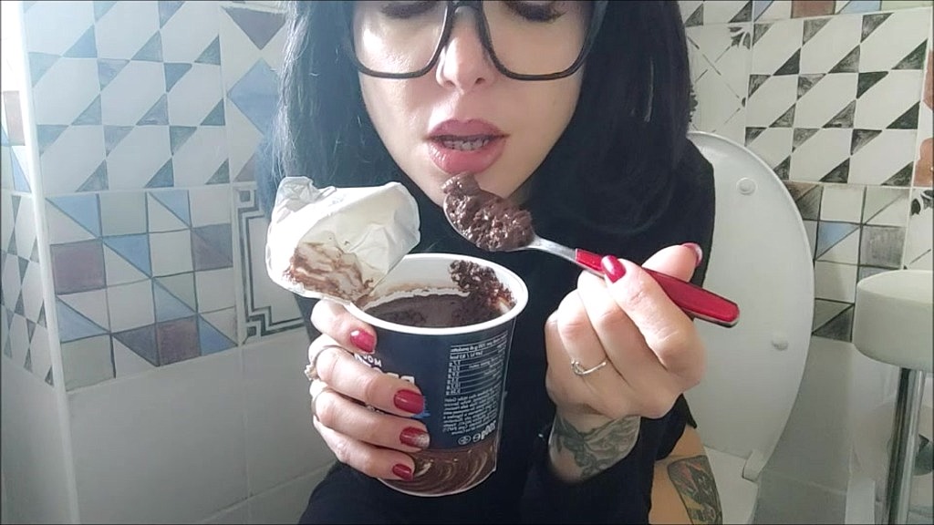 Chantal Channel I Eat My Chocolate On The Toilet