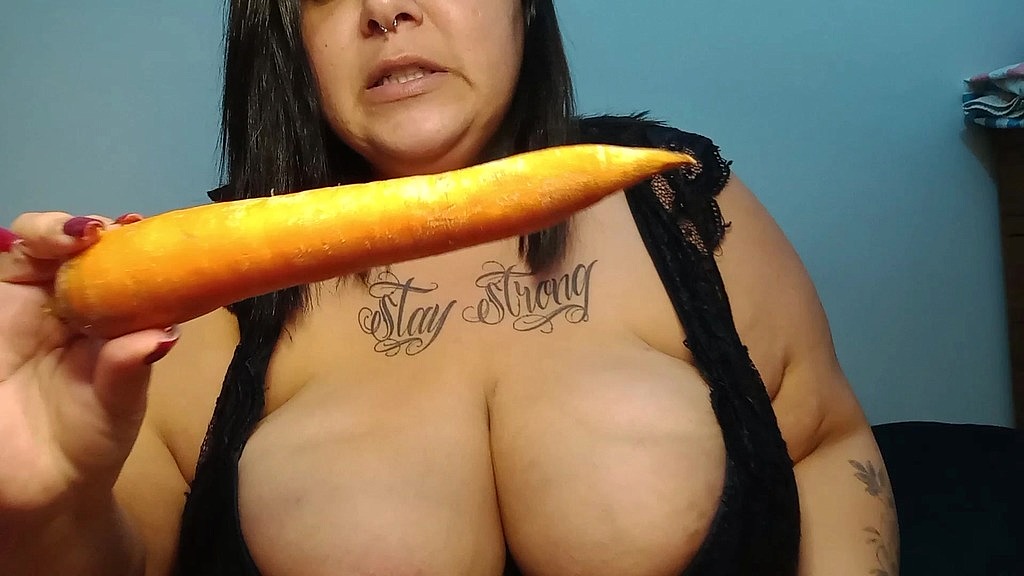 Marijhuana Bbw Trying Vegetables Mary Jhuana 2