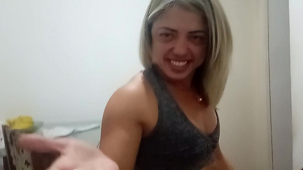 Yurigaucho Estava Com Fone E No Meio Da Tarde Comi A Vizinha Casal Paradise