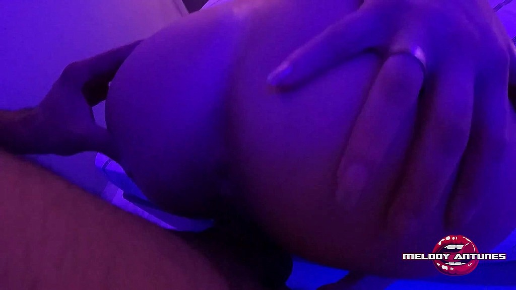 pissvids a loirinha mais safada do xvideos melody antunes agora arrasta o amigo pro motel da show leva rola e muita porra na buceta que fica toda lambuzada venha conferir 2 6 2023 1800