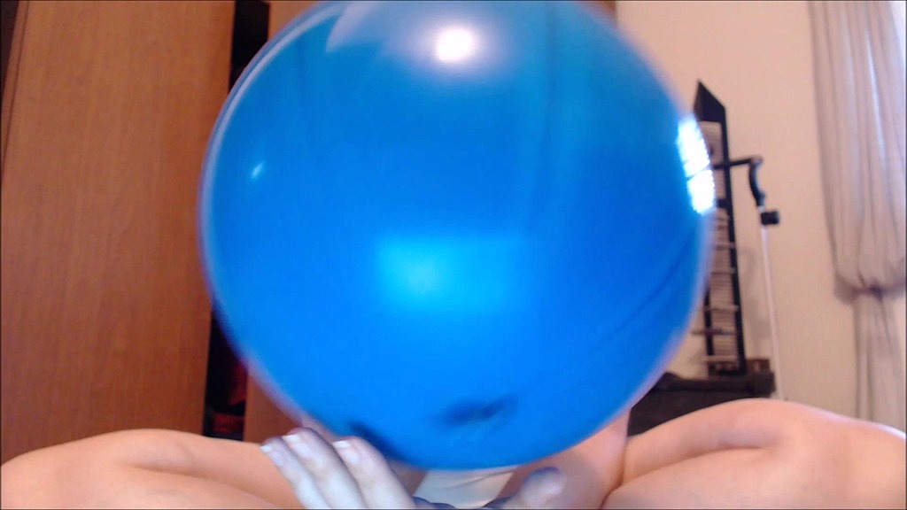 pissvids collection of exciting videos of balloons to be enjoyed over sixty minutes 12 9 2022 1800