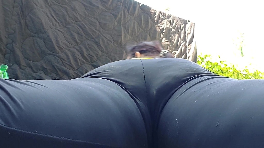 pissvids really big dirty diaper in public 10 10 2022 1800