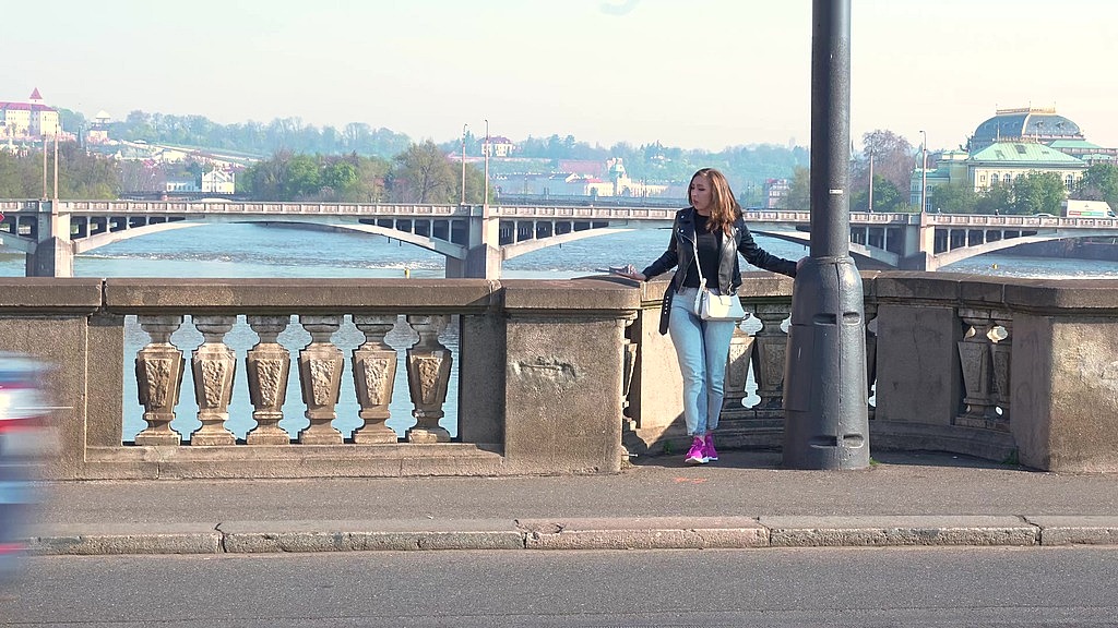 pissvids wetting in her jeans on the bridge 11 23 2023 1800