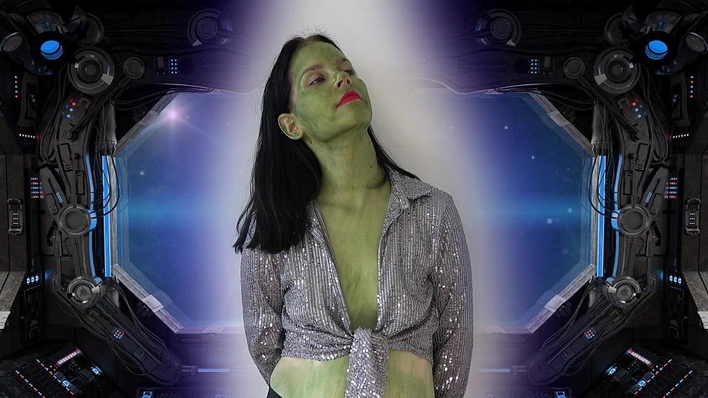 PornBox: Green Woman From Outer Space. Part 2 – 12/1/2022 18:00