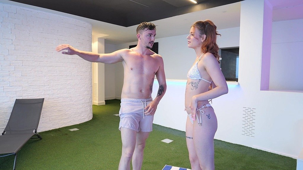 2_caught-in-the-pool-multiple-squirts