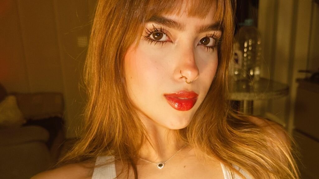 amarantafrancos-cam-raw-real