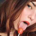amateur-webcam-model-angieross-shares-her-passionate-performance