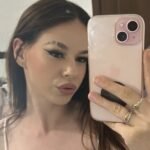 amateur-webcam-model-ashleystar-shines-online