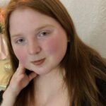 amateur-webcam-model-britneylugg-shakes-her-thing