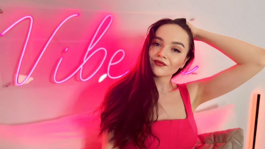 amateur-webcam-model-chronicles-quincytales-journey-1