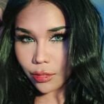Amateur Webcam Model Chronicles: The ZeusVivian Experience