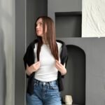Amateur Webcam Model DianaWelles Shares Her Passionate Performance