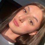 Amateur Webcam Model ElleLioness Shares Her Unique Perspective