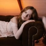 Amateur Webcam Model EllyWey Shares Her Unique Perspective