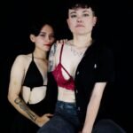 amateur-webcam-model-emmilyandcriis-shares-her-unique-experience-1