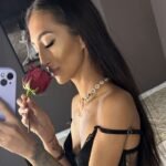 Amateur Webcam Model EvelynHays Shares Her Unique Perspective