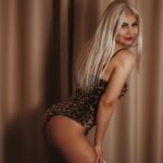 amateur-webcam-model-helenakat-shares-her-unique-perspective-1