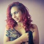 amateur-webcam-model-heyditurner-shares-her-passionate-performance-1