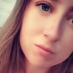 amateur-webcam-model-icylilly-shares-her-passionate-performances-1