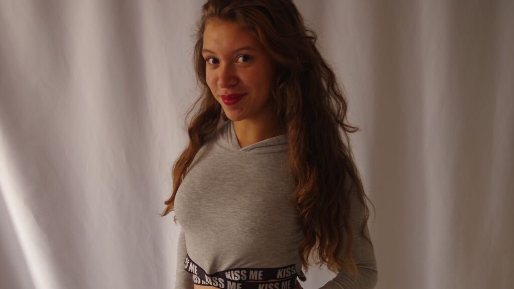 amateur-webcam-model-katerinklauss-shares-her-passionate-performances