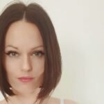 Amateur Webcam Model KitanaRae Shares Her Passion for Online Performances