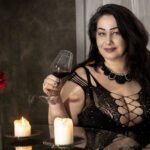 Amateur Webcam Model LexyBlair Shares Her Passionate Performances
