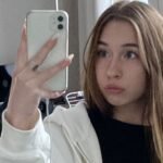 Amateur Webcam Model LolaGlem Shares Her Passionate Performances