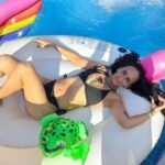 amateur-webcam-model-lunnalopez-shares-her-passionate-performances-1