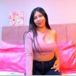 Amateur Webcam Model MaraaMulder Shares Her Unique Perspective