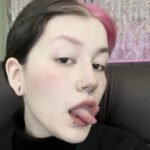 Amateur Webcam Model MariaMurrey Shares Her Passionate Performances