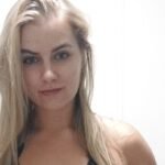 Amateur Webcam Model RosabellaSky Shares Her Passion for Online Performances