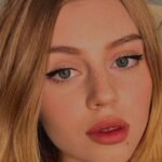 Amateur Webcam Model SandyLana Shares Her Unique Perspective