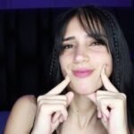 Amateur Webcam Model SaraGrecco Shares Her Unique Perspective