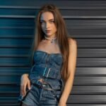 amateur-webcam-model-sashacoles-shares-her-passion
