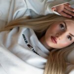 Amateur Webcam Model Scalrett Malone Shares Her Passionate Performance