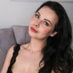 Amateur Webcam Model SharlenStone: Unleashing Her Inner Goddess