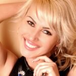 amateur-webcam-model-sofialexandrova-shares-her-passionate-performances-1
