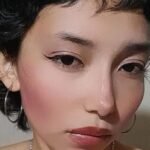 Amateur Webcam Model SophieCollen Shares Her Unique Experience