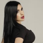 Amateur Webcam Model StephanieCross Shares Her Unique Perspective