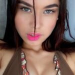 Amateur Webcam Model StephyVanni Shares Her Passionate Performances