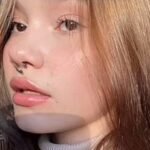 amateur-webcam-model-tiffanycold-shares-her-passionate-performances-1