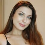 amateur-webcam-model-turned-sofyreed-sensation-1