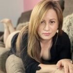 amateur-webcam-model-unleashes-monilievans-on-live-stream