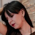 amateur-webcam-model-vanesastrada-shares-her-passion-1