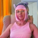 Amateur Webcam Model VeronicaCherrie Shares Her Unique Perspective