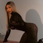 amateur-webcam-model-ximenadosantos-shares-her-passionate-performances-1