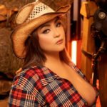 Amateur Webcam Model Zoecoperh Shares Her Unique Perspective
